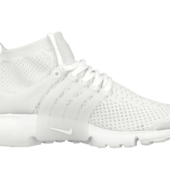 Womens Nike Air Presto Flyknit Ultra WhiteSneakers Womens Nike Air Presto Flyknit Ultra WhiteSneakers
